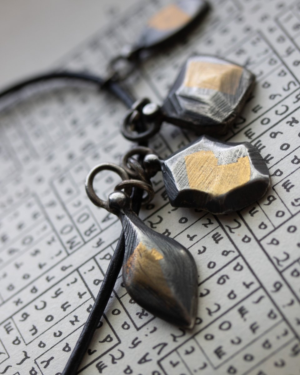 Ancient Echoes Amulets - Machinations