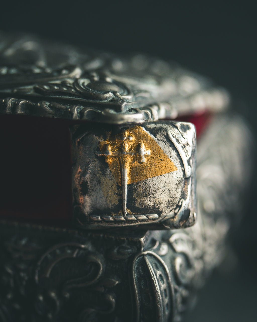 Sword of the Righteous Signet Ring