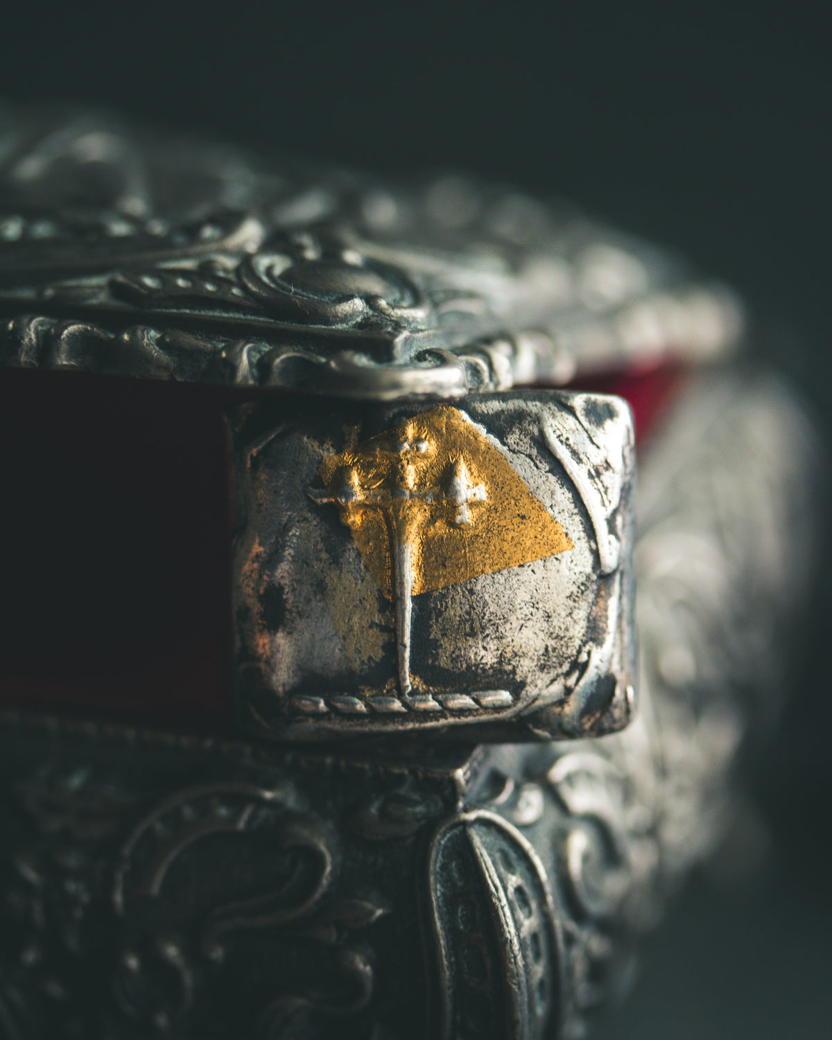 Sword of the Righteous Signet Ring