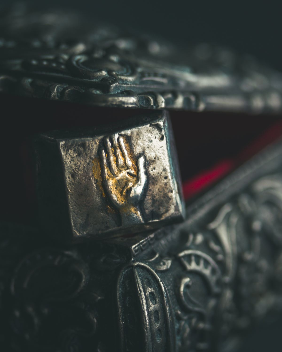 Hand of Protection Signet Ring: A Symbol of Strength and Guidance