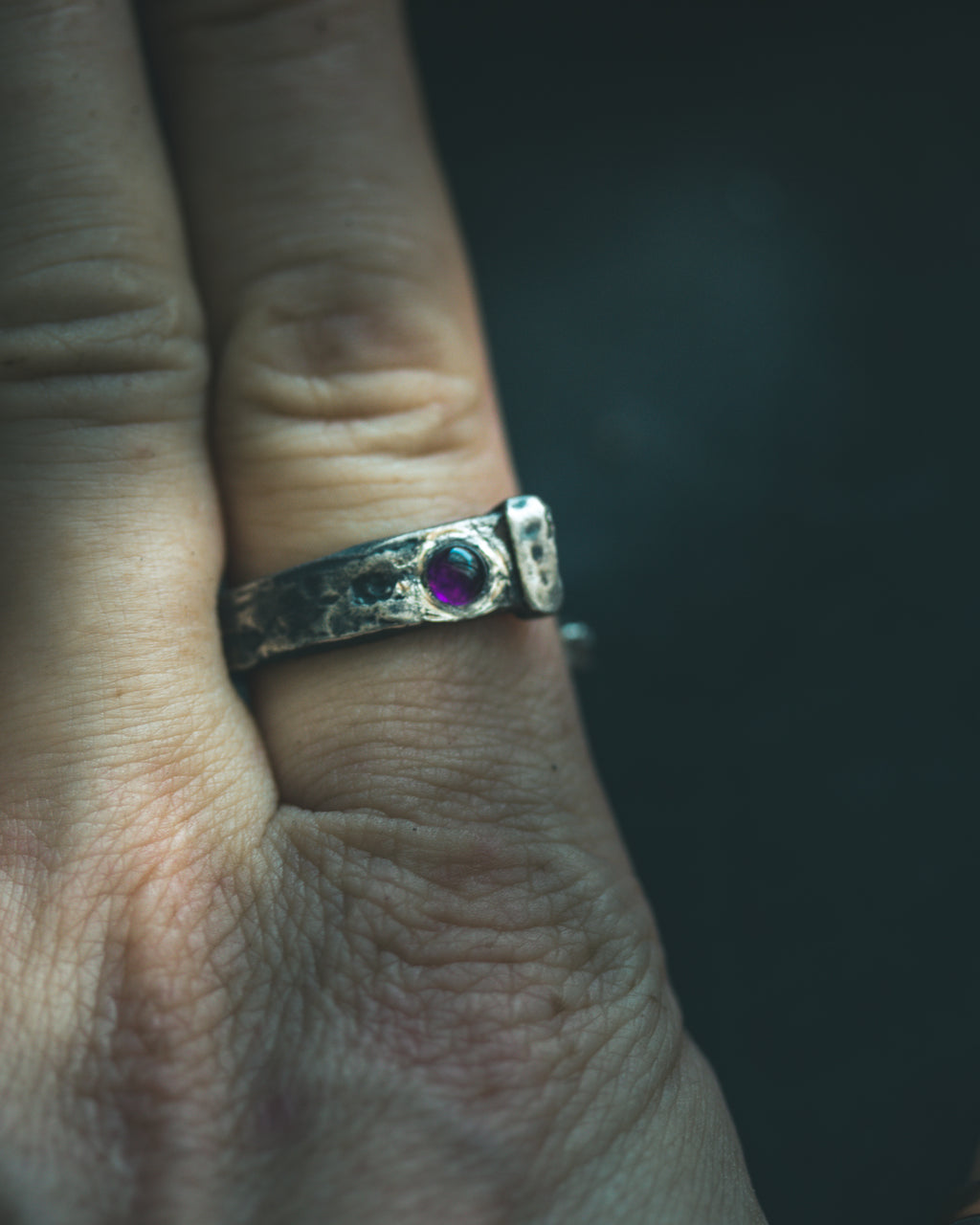 Sterling Silver Coffin Nail Ring – 4mm African Amethyst, 23.5K Gold Keum-boo