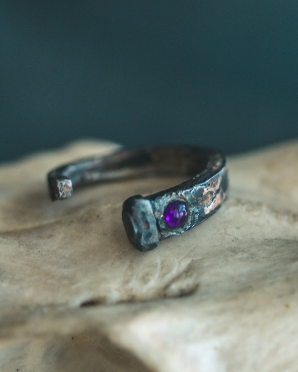 Coffin Nail Ring with 4mm Dark African Amethyst – Sterling Silver & 23.5K Gold | Talisman of Banishment, Intuition & Spiritual Strength - Machinations