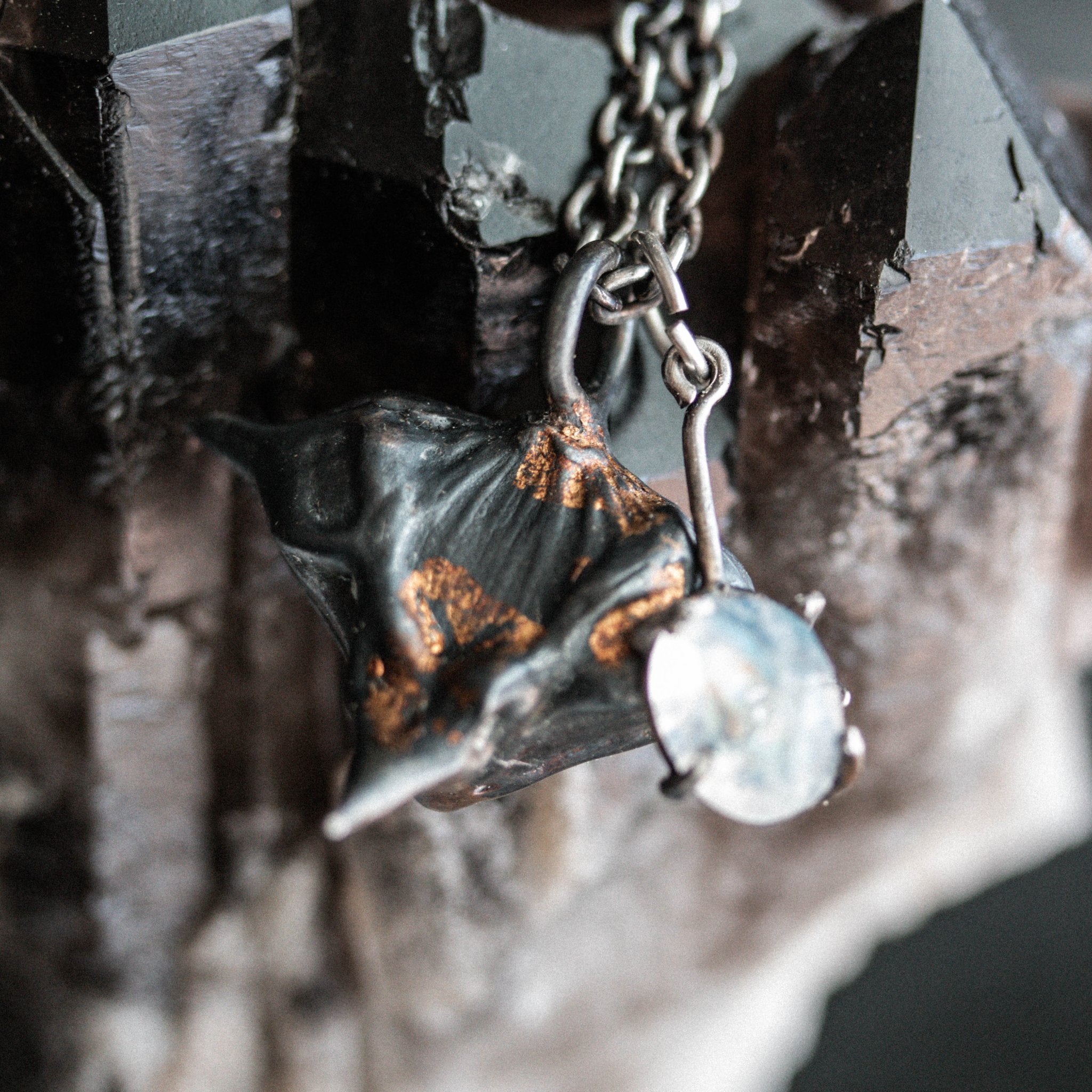 Devil Pods Charm - Machinations