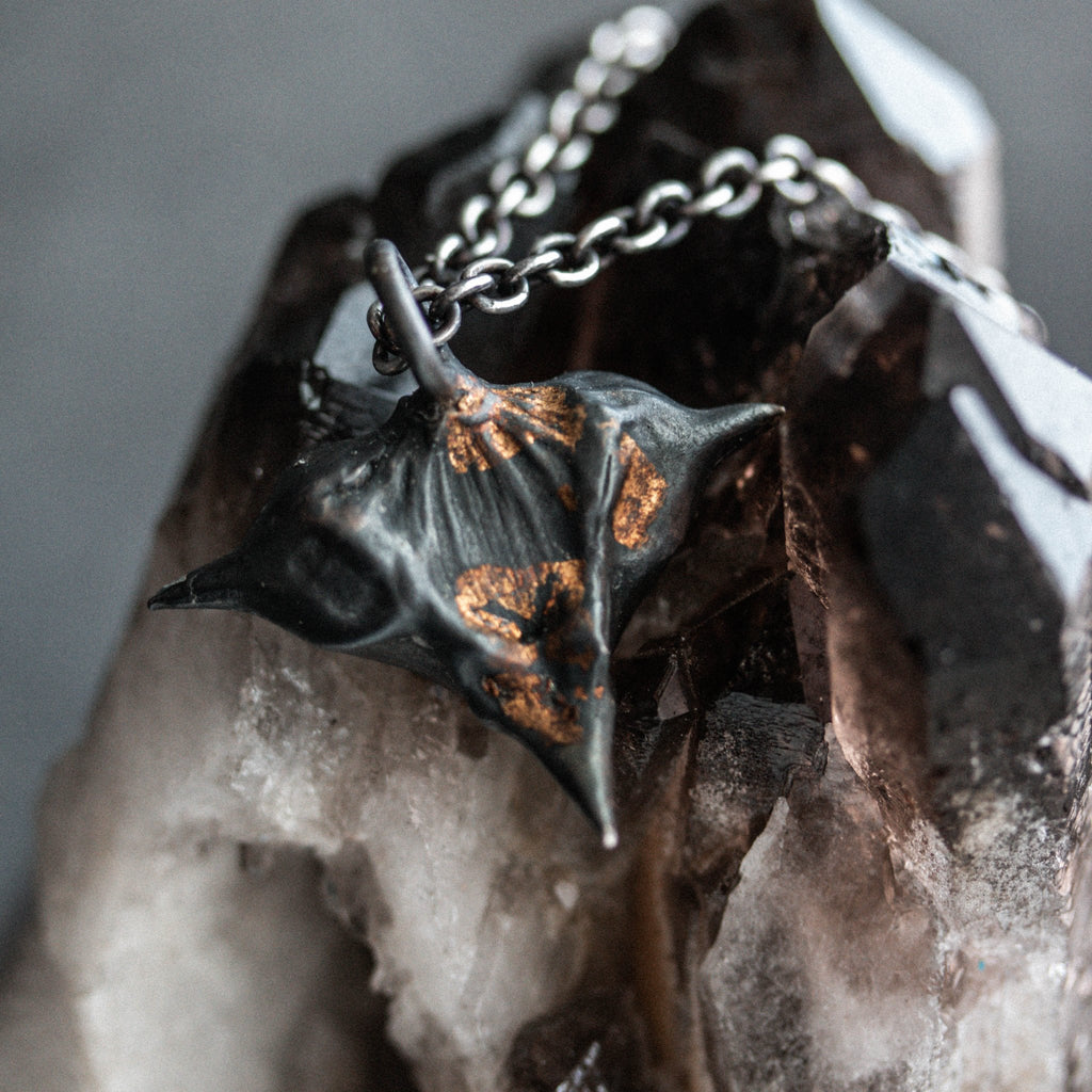 Devil Pods Charm - Machinations