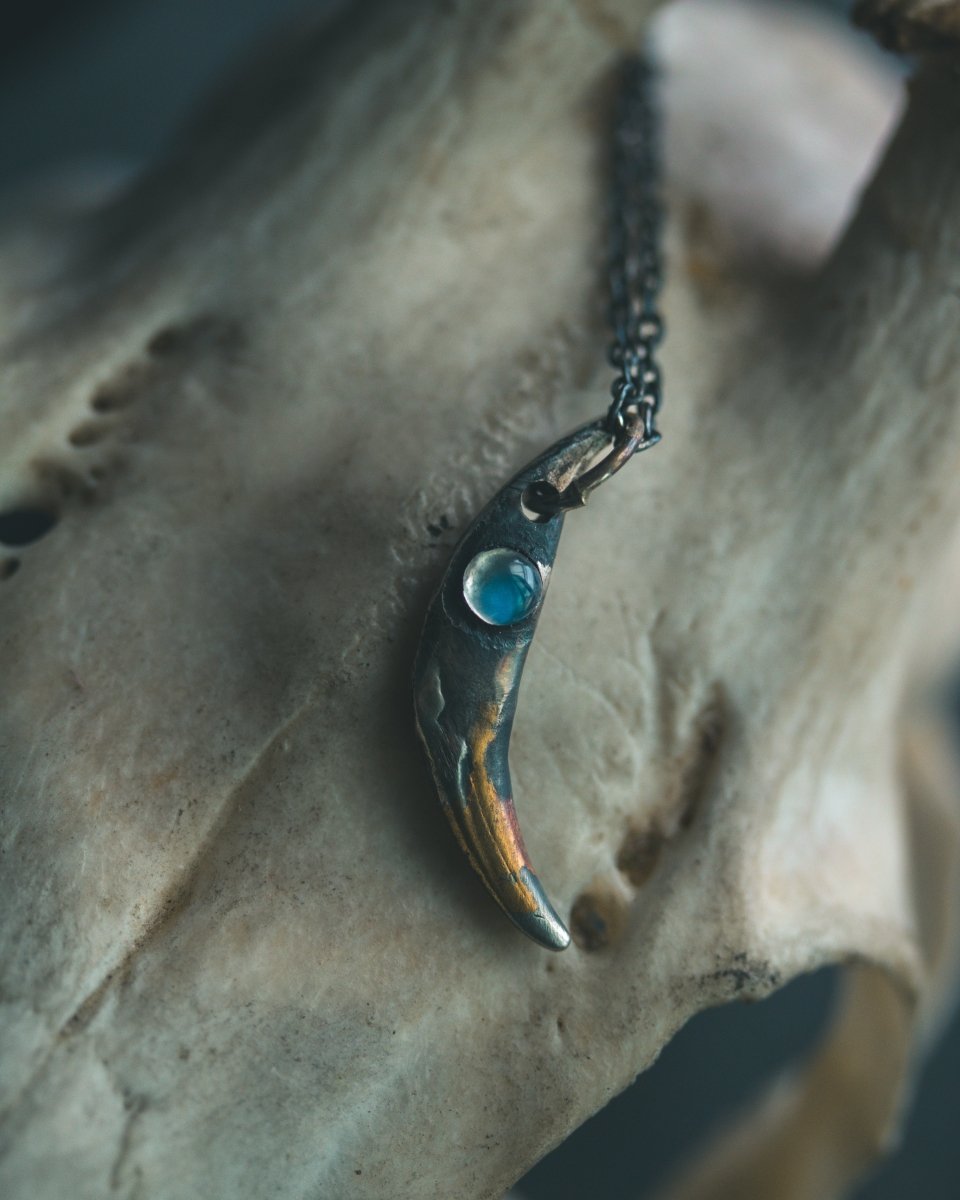 Fox Fang Pendant with Rainbow Moonstone – Sterling Silver Symbol of Intuition, Adaptability, and Hidden Wisdom - Machinations