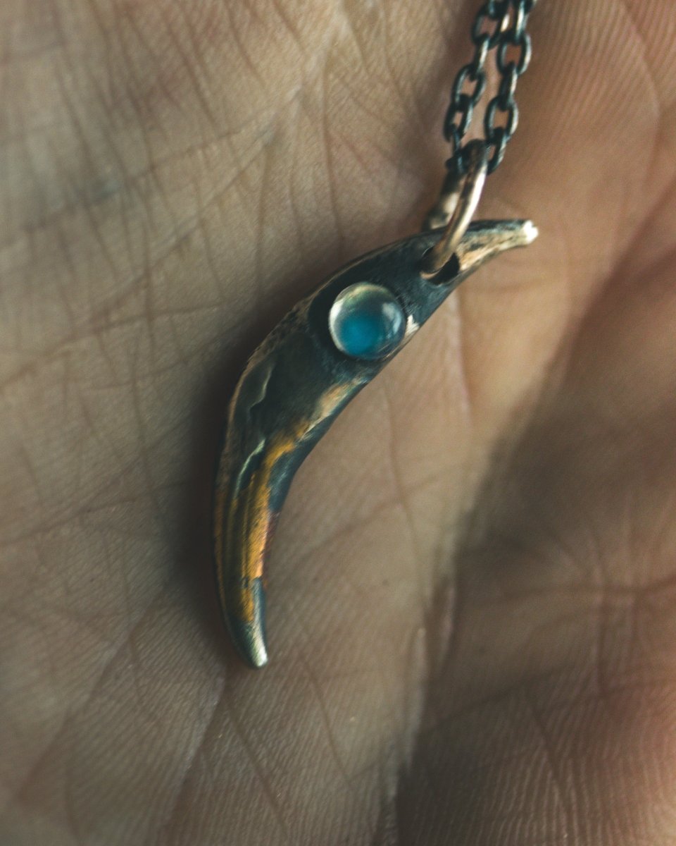 Fox Fang Pendant with Rainbow Moonstone – Sterling Silver Symbol of Intuition, Adaptability, and Hidden Wisdom - Machinations