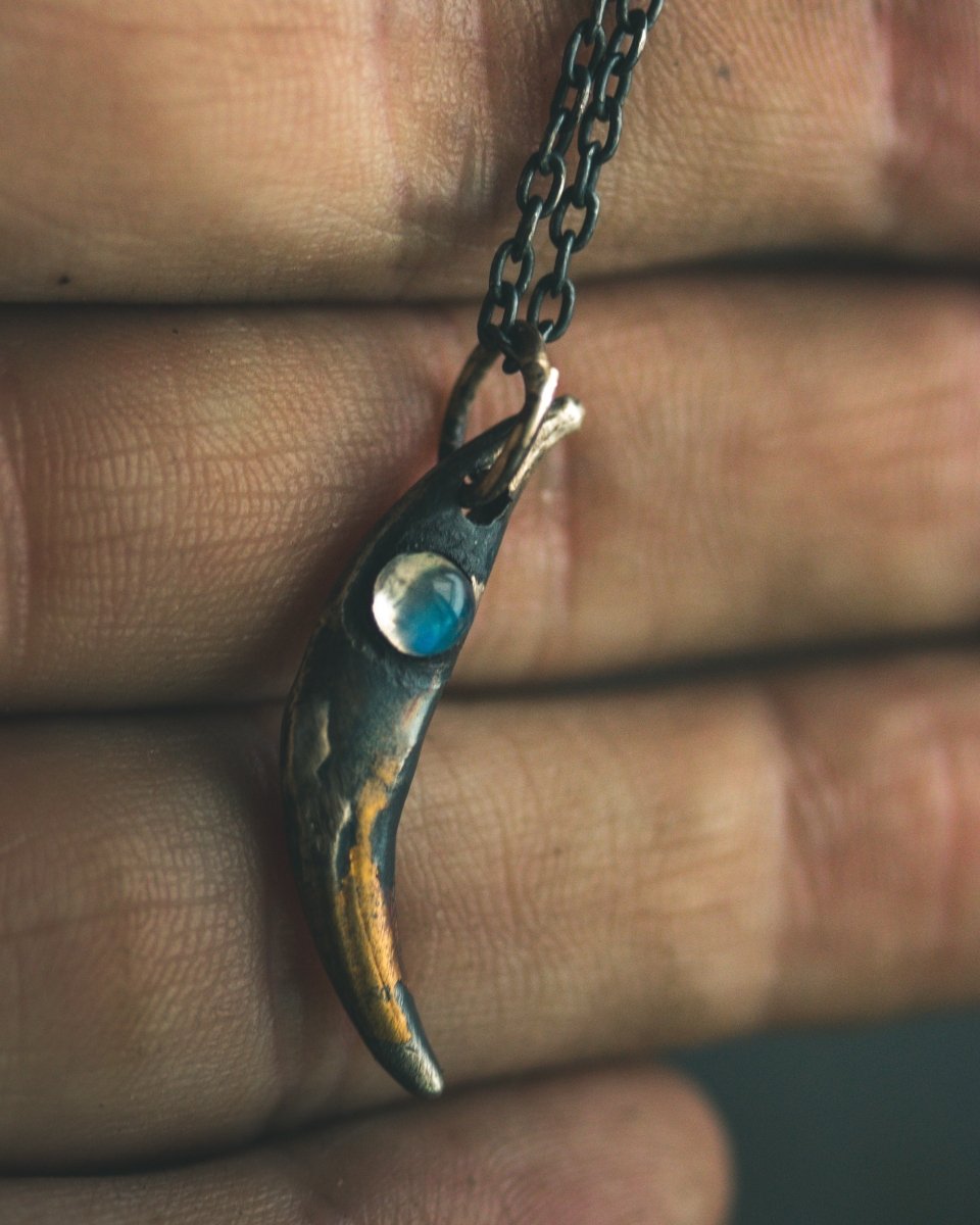 Fox Fang Pendant with Rainbow Moonstone – Sterling Silver Symbol of Intuition, Adaptability, and Hidden Wisdom - Machinations