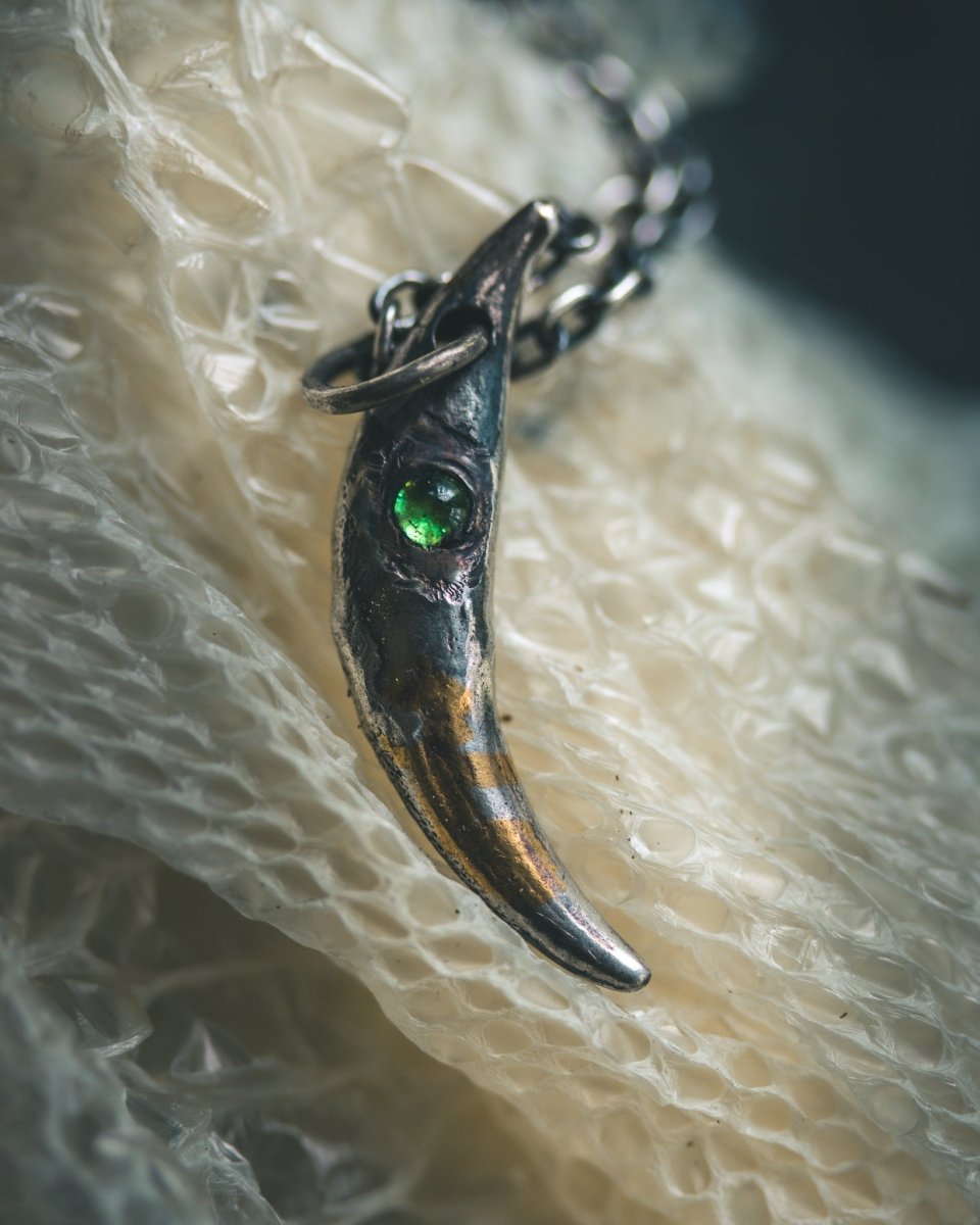 Fox Fang Pendant with Rare Tsavorite Garnet – Sterling Silver Talisman of Adaptability, Intuition & Heart - Centered Strength One of a Kind – Ready to Ship - Machinations
