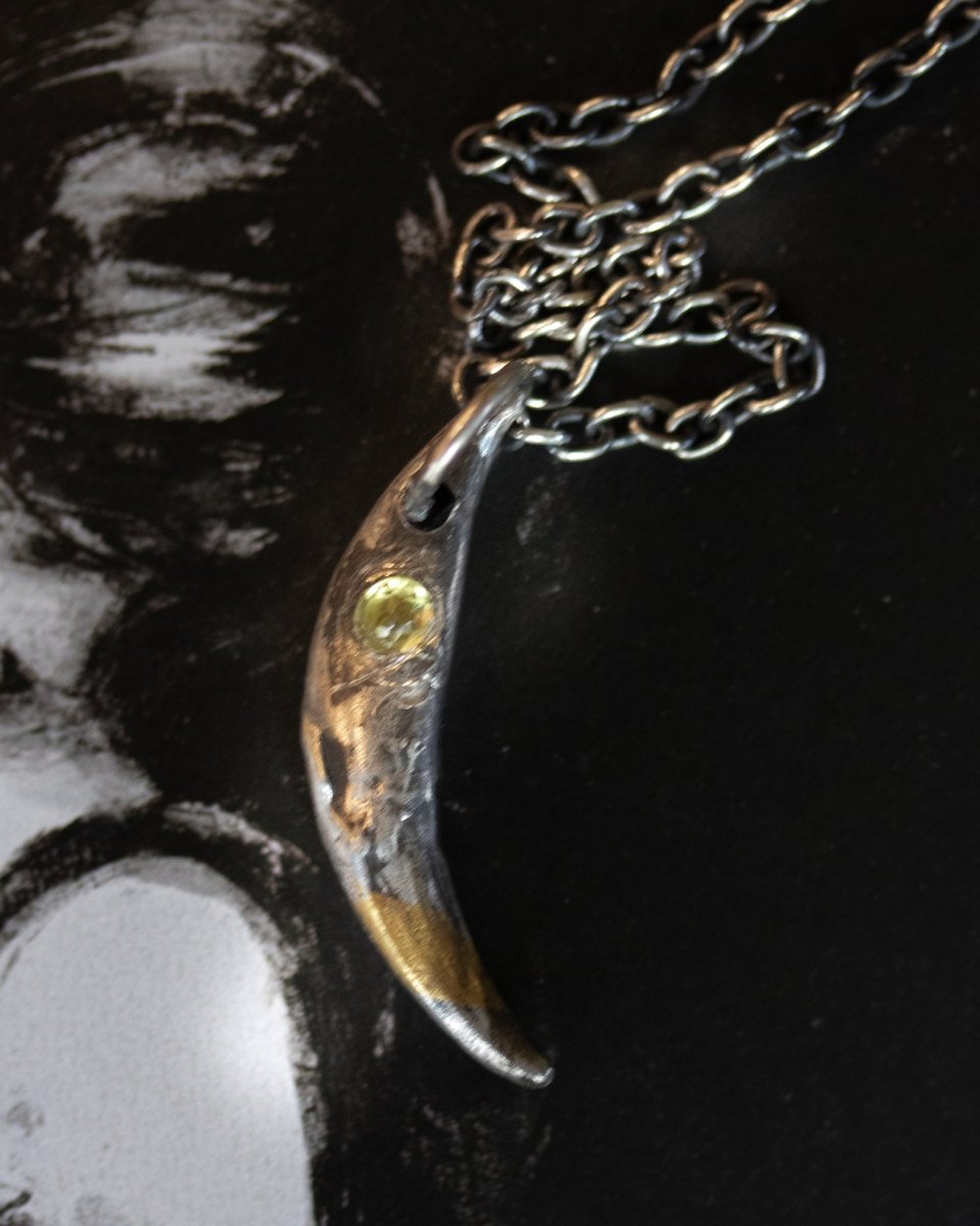 Fox Fang Pendant with Rose - Cut Sphene - Machinations