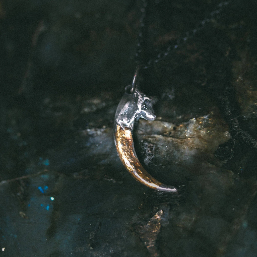 Great Horned Owl Talon Pendant: A Symbol of Wisdom and Power - Machinations