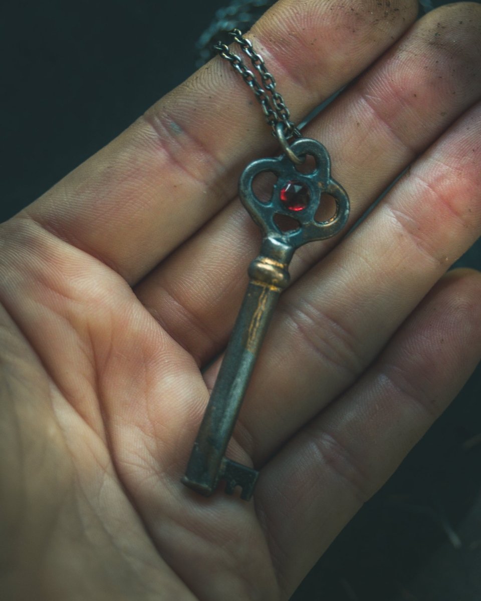 Hekate’s Crossroads Key with Almandine Garnet: A Symbol of Transformation, Passion, and the Power of Choice - Machinations