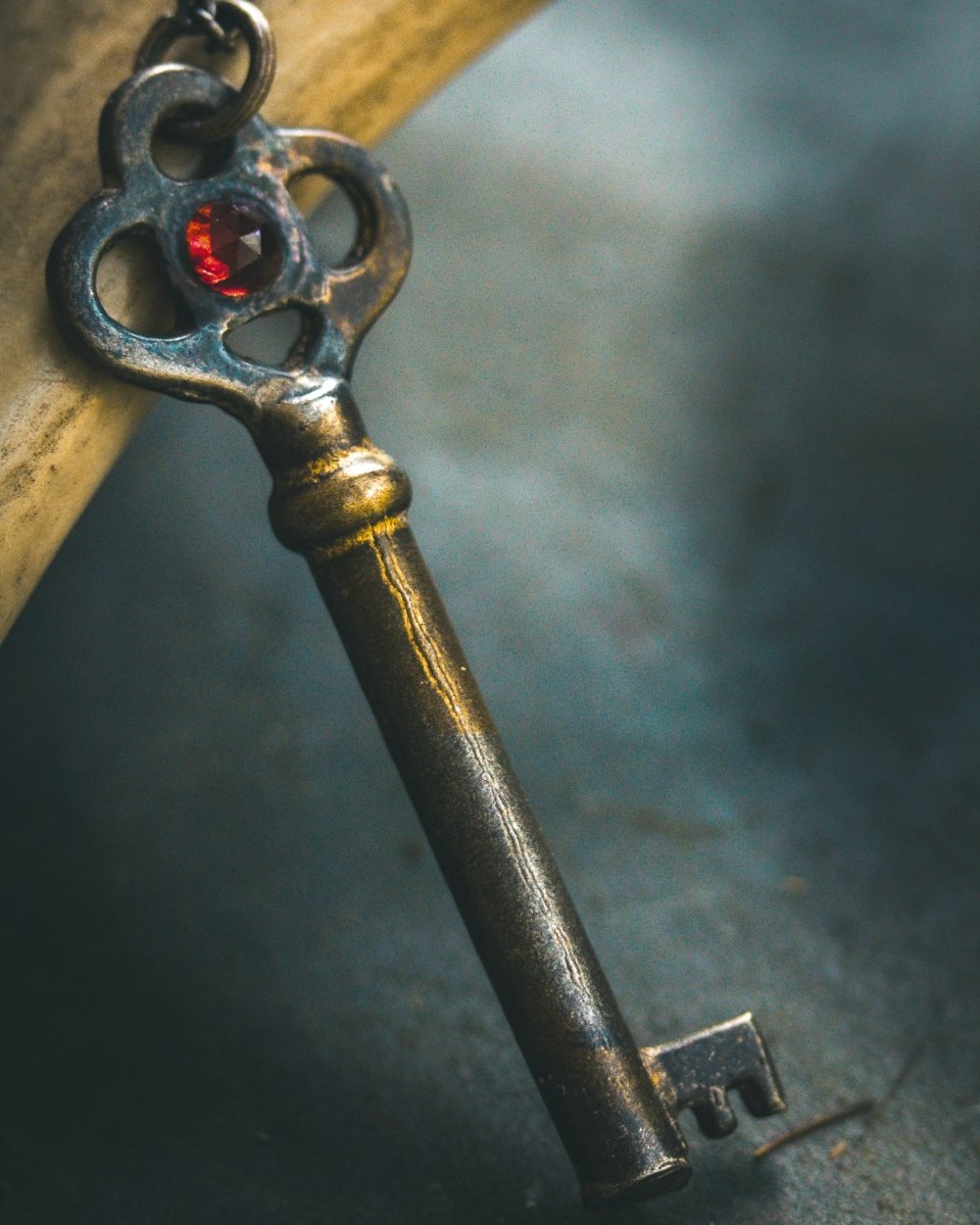 Hekate’s Crossroads Key with Almandine Garnet: A Symbol of Transformation, Passion, and the Power of Choice - Machinations