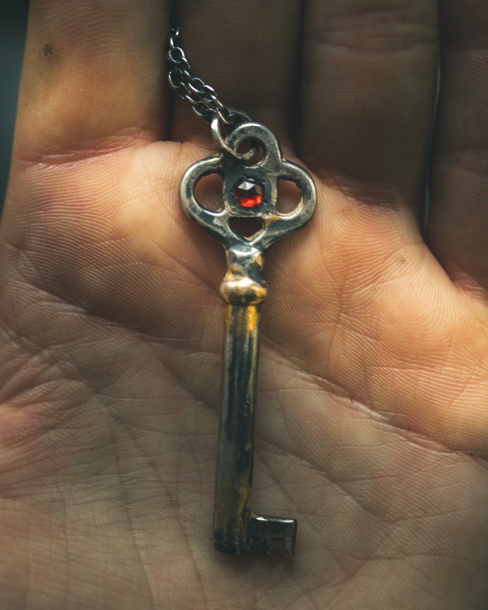 Hekate’s Crossroads Key with Almandine Garnet: A Symbol of Transformation, Passion, and the Power of Choice - Machinations