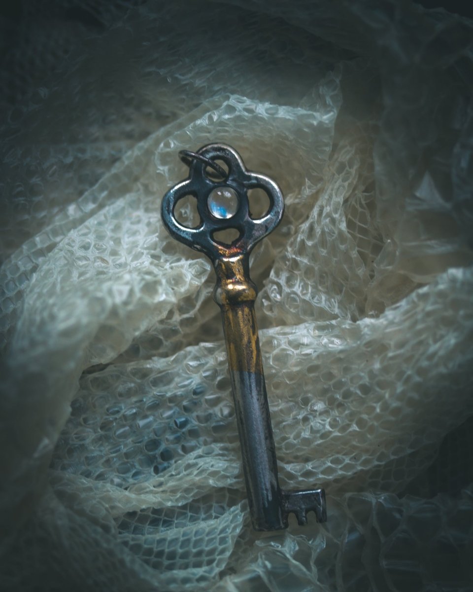 Hekate's Key Pendant with Moonstone&nbsp; - Machinations