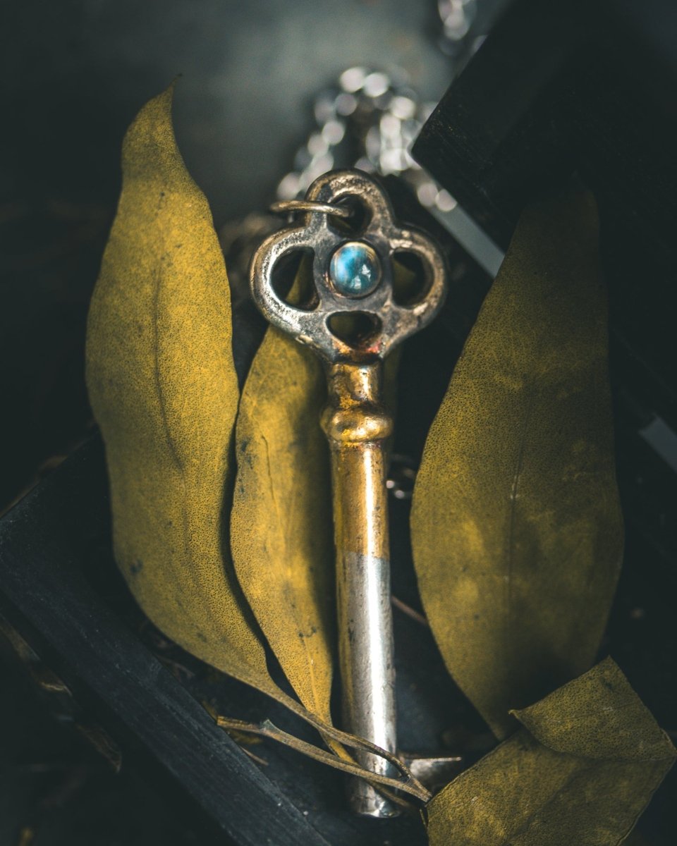 Hekate's Key Pendant with Moonstone&nbsp; - Machinations