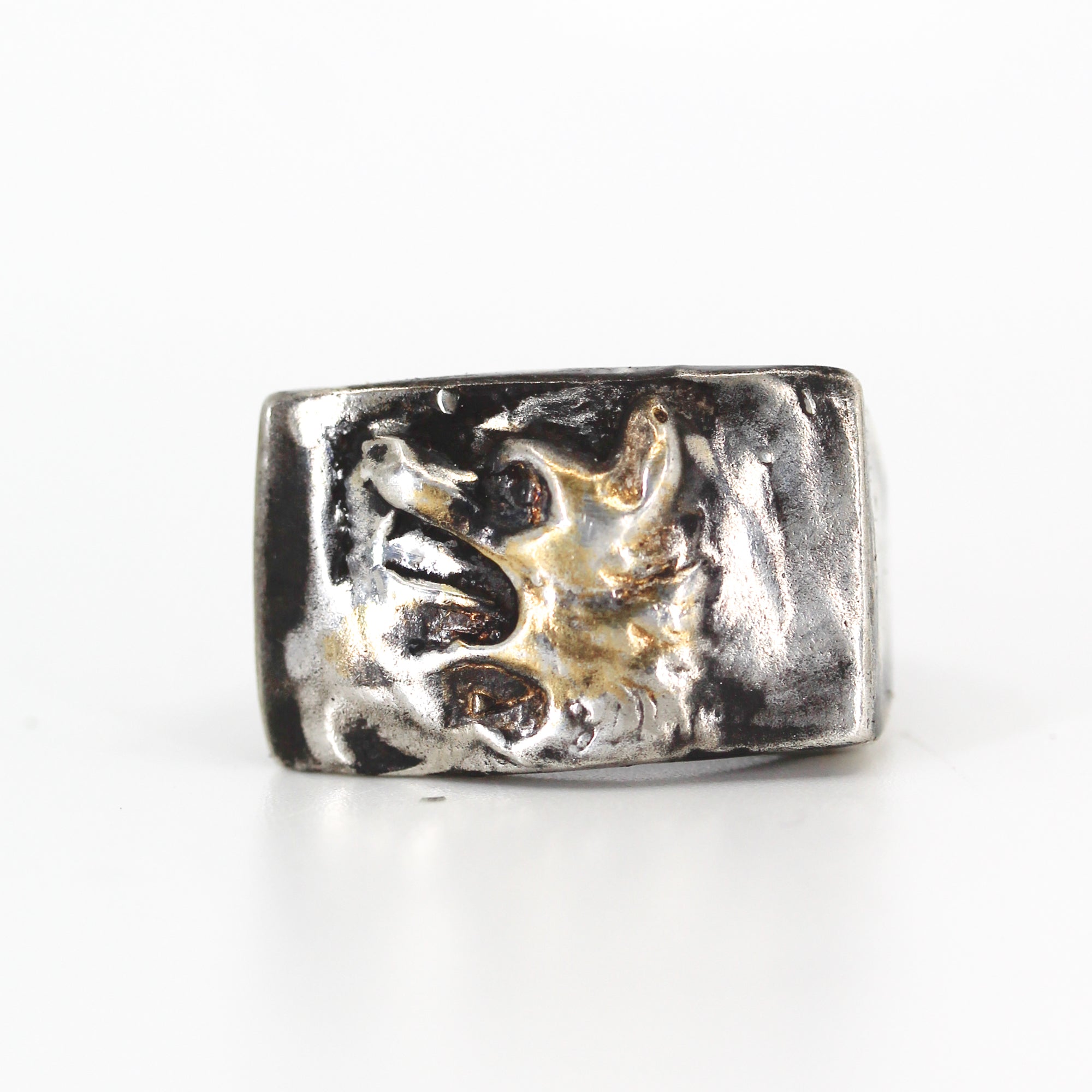 Illuminated Fenrir Wolf Signet Ring - Machinations