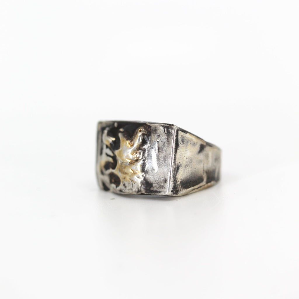 Illuminated Fenrir Wolf Signet Ring - Machinations