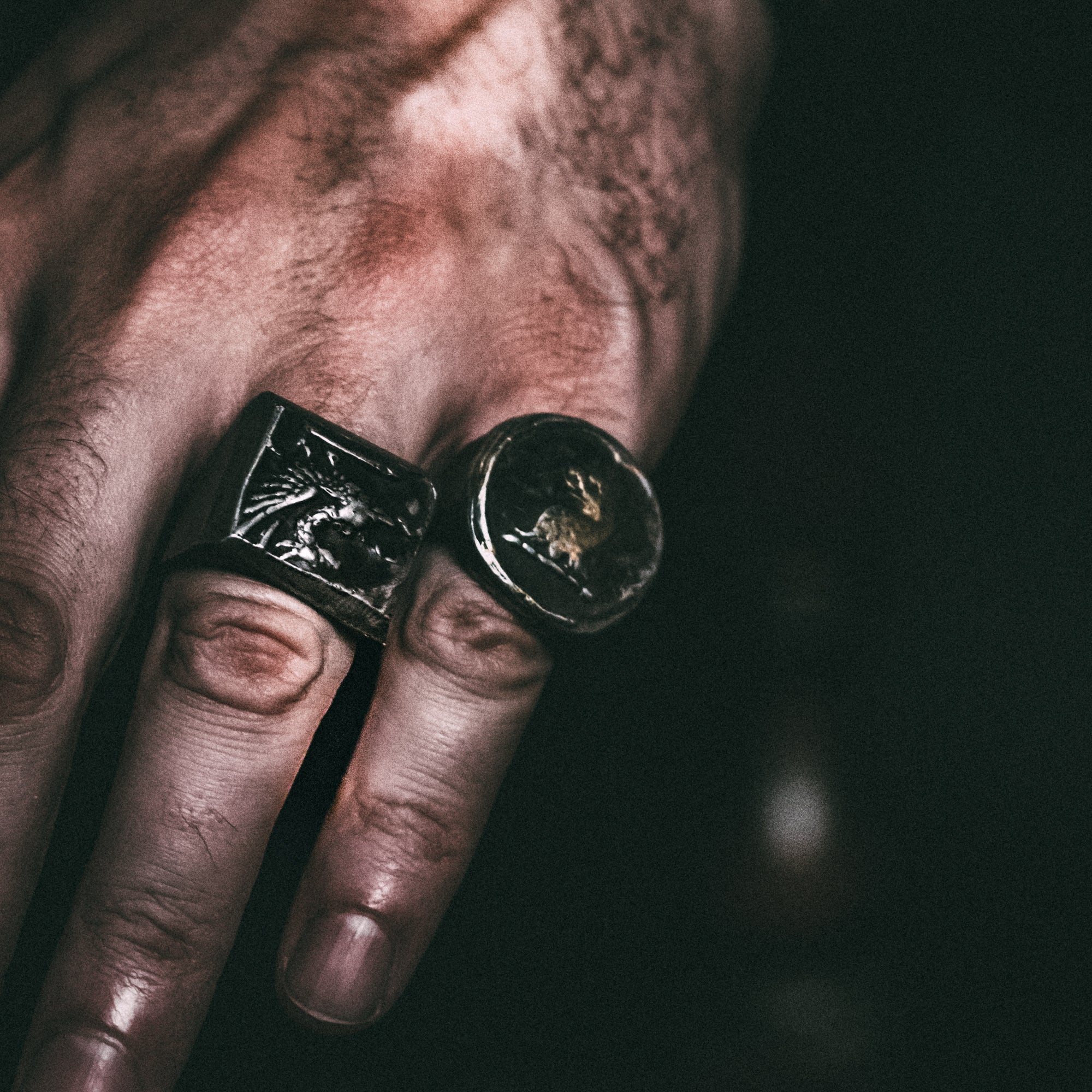 Illuminated Griffin Signet Ring - Machinations