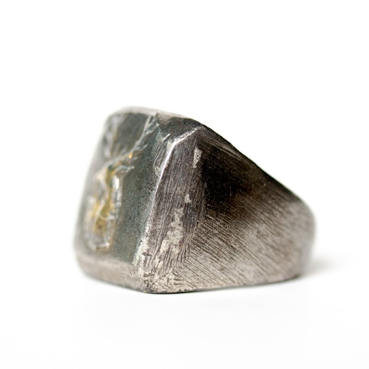 Illuminated Stag and Shield Signet Ring - Machinations