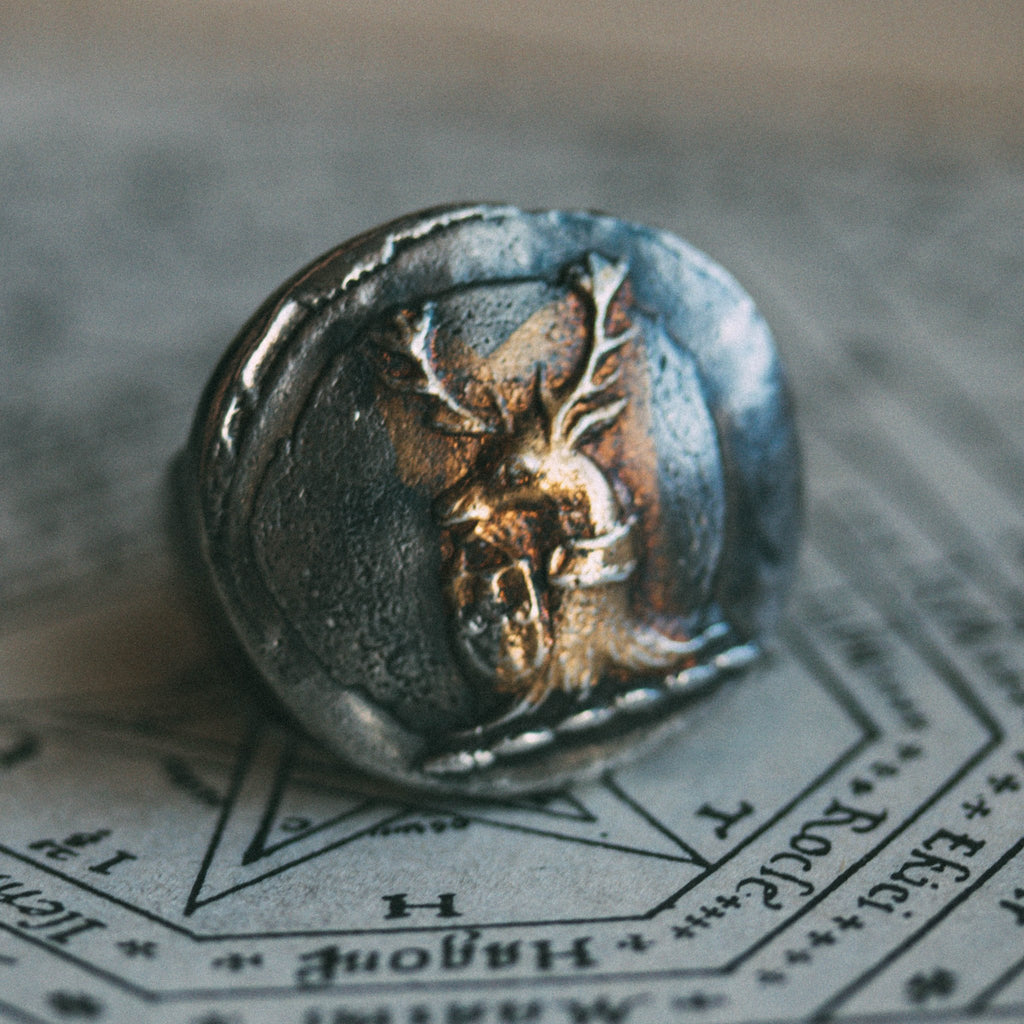 Illuminated Stag and Shield Signet Ring Round - Machinations