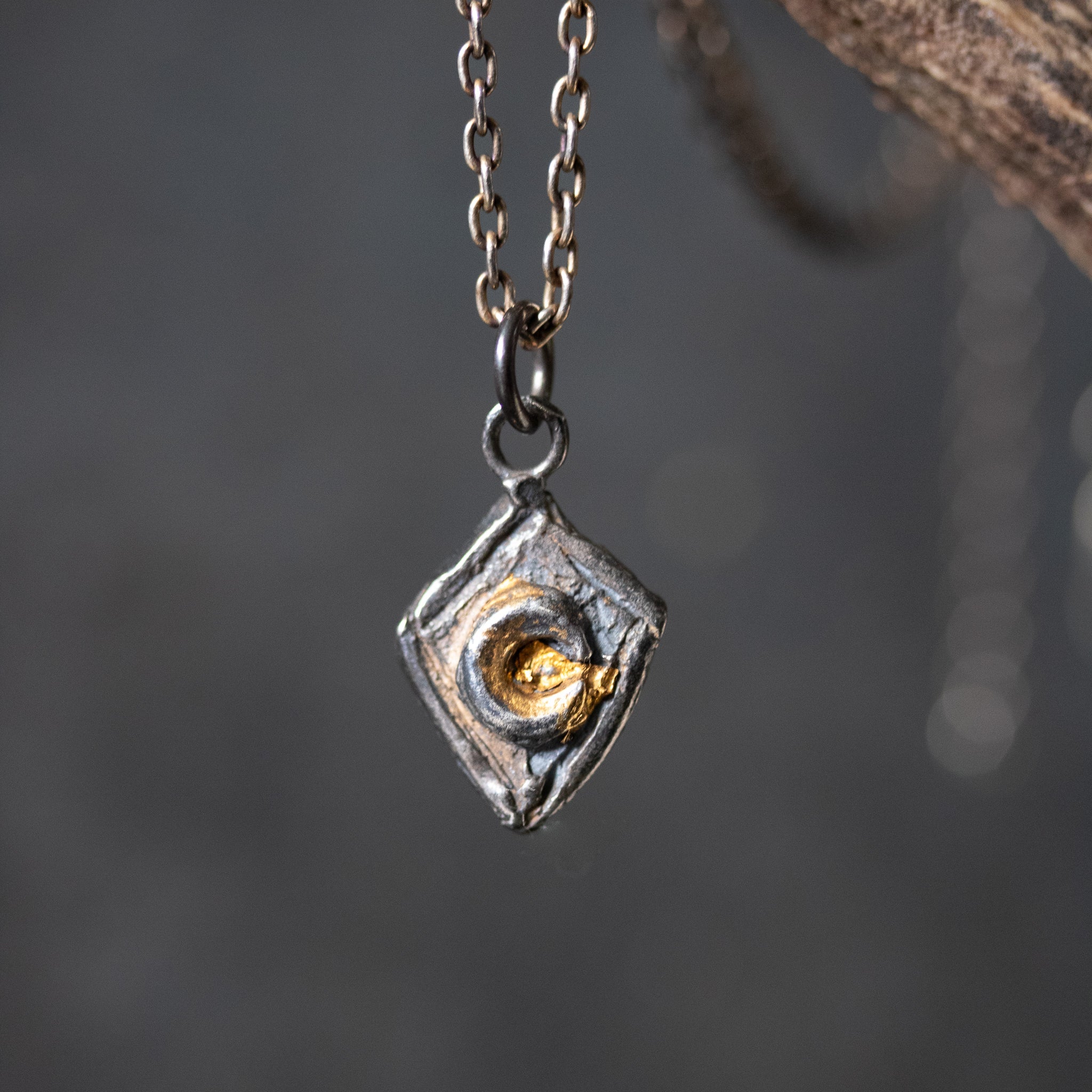 Knight Amulet Moon Shield - Machinations