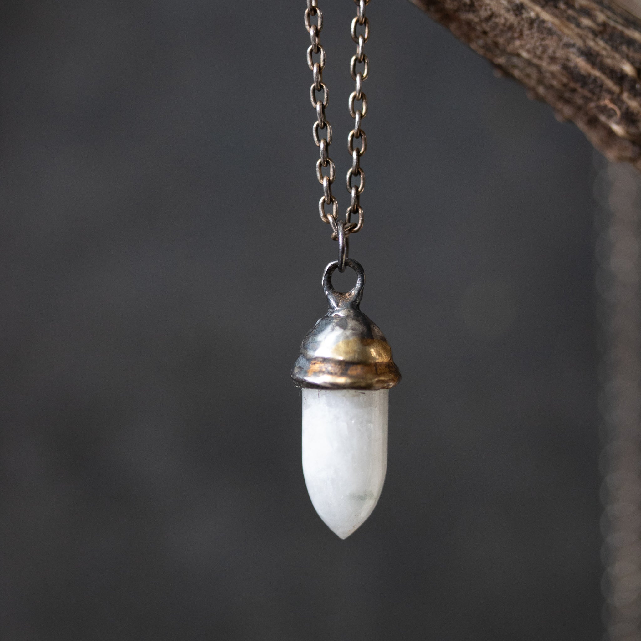 Knight Amulet Moonstone - Machinations