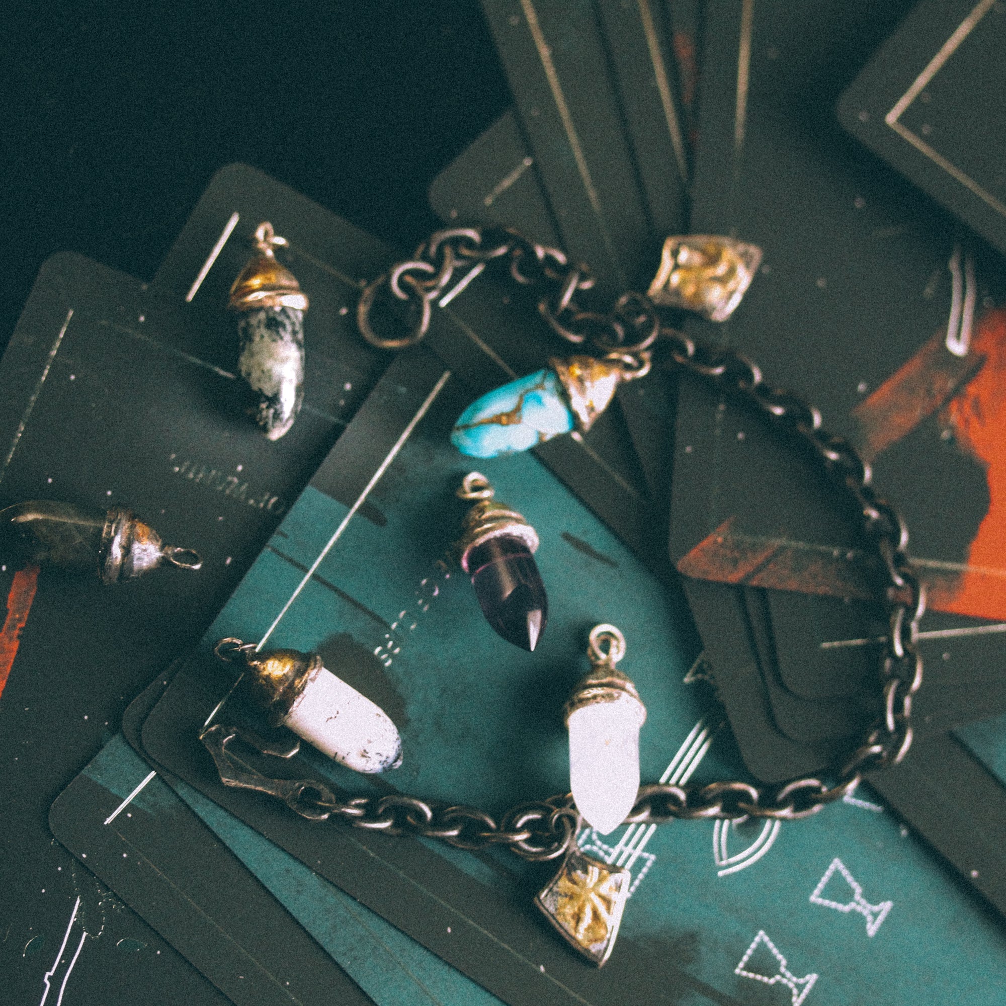 Knights Chain Light - Machinations