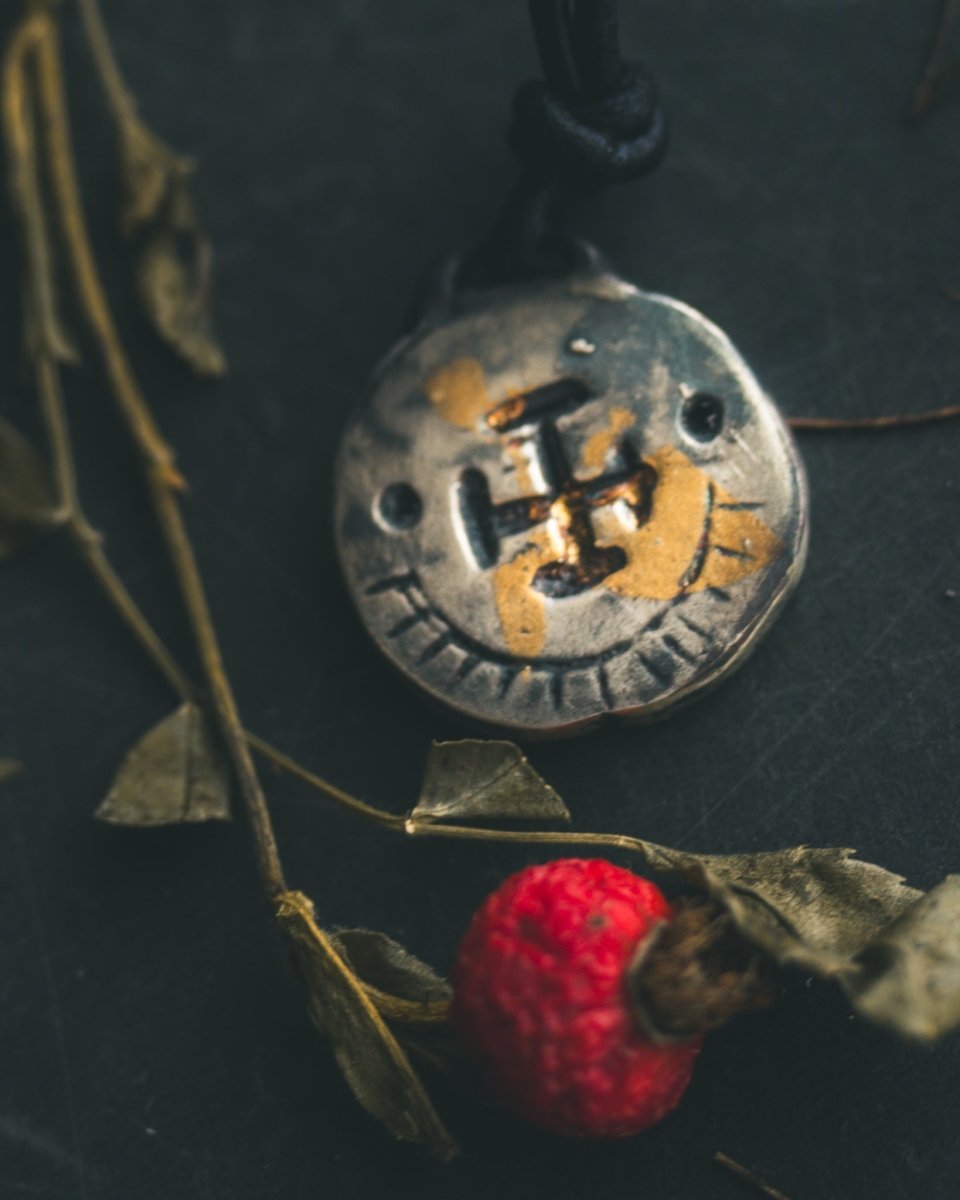 Kolo Pendant — The Wheel Unbroken - Machinations