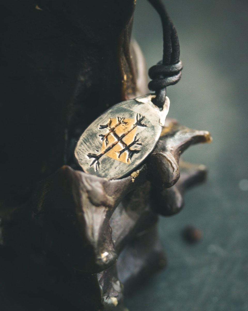 Križ Pendant — Slavic Cross Talisman - Machinations