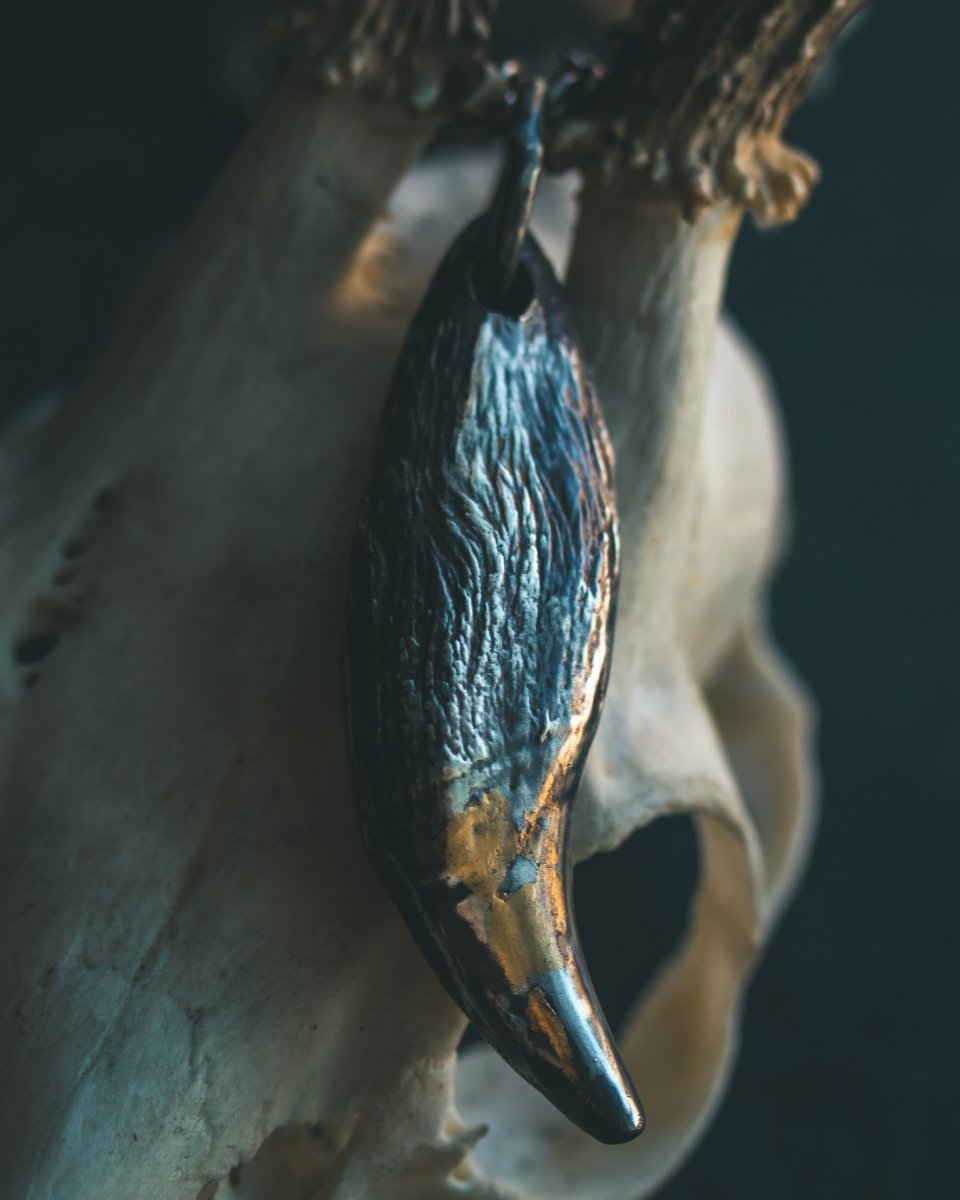 Large Black Bear Tooth Pendant: A Symbol of Strength and Wilderness - Machinations