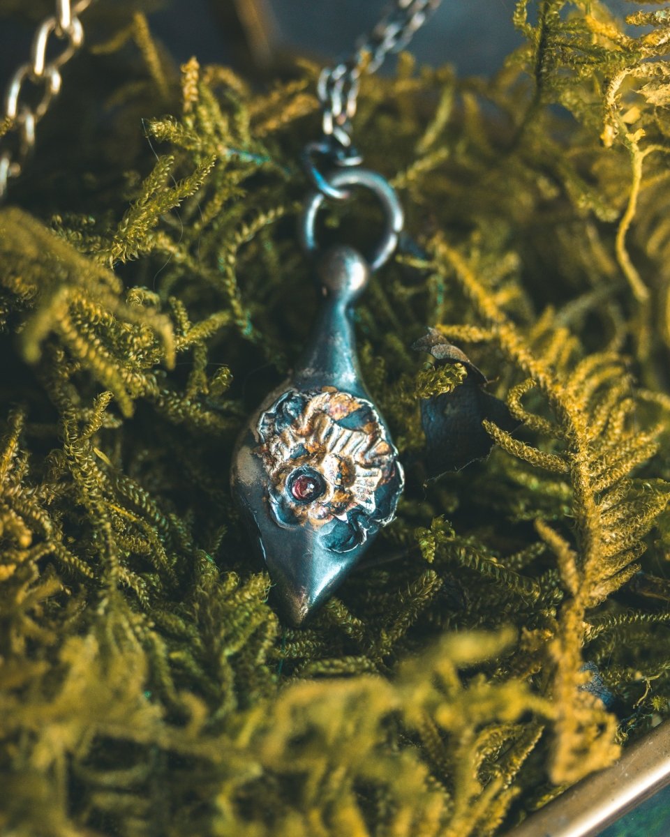 Limited Edition Rose of Death Tarot Amulet | Sterling Silver with 23.5K Gold & Almandine Garnet - Machinations