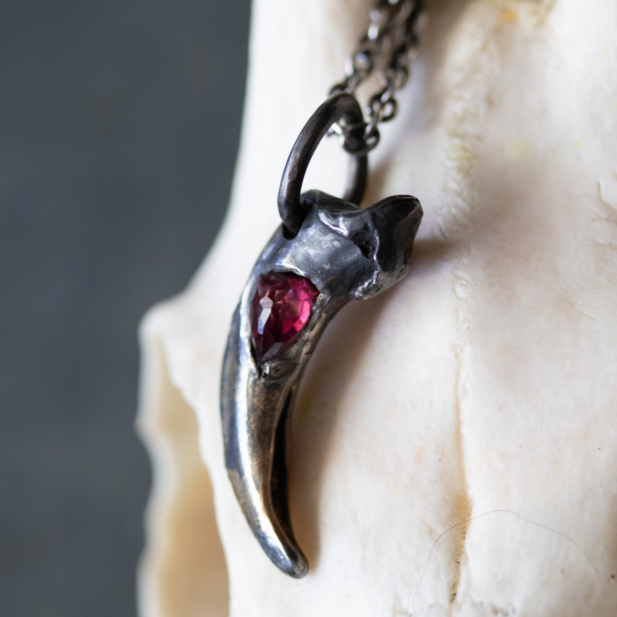 Lupus Spiritus Claw with Rhodolite Garnet - Machinations