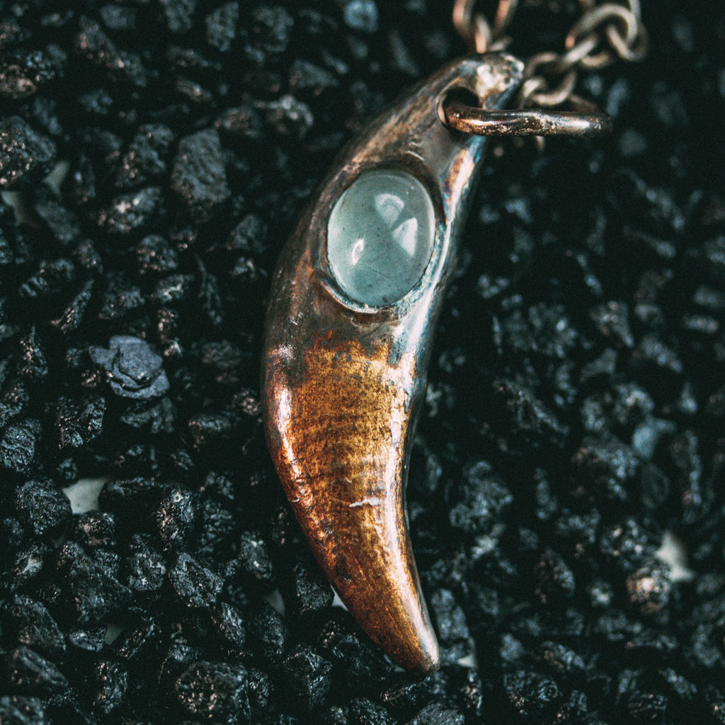 Lupus Spiritus Fang and Aquamarine - Machinations