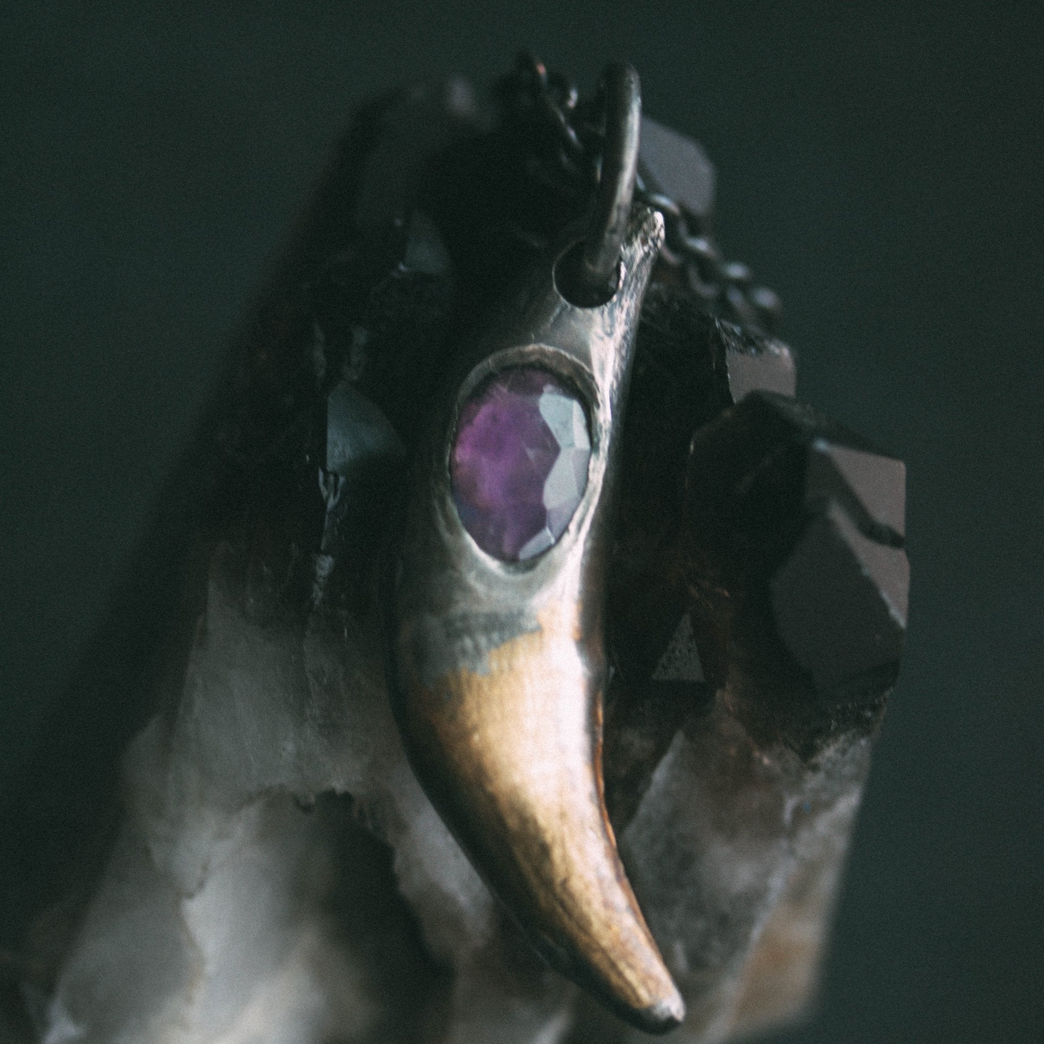 Lupus Spiritus Fang with Amethyst - Machinations