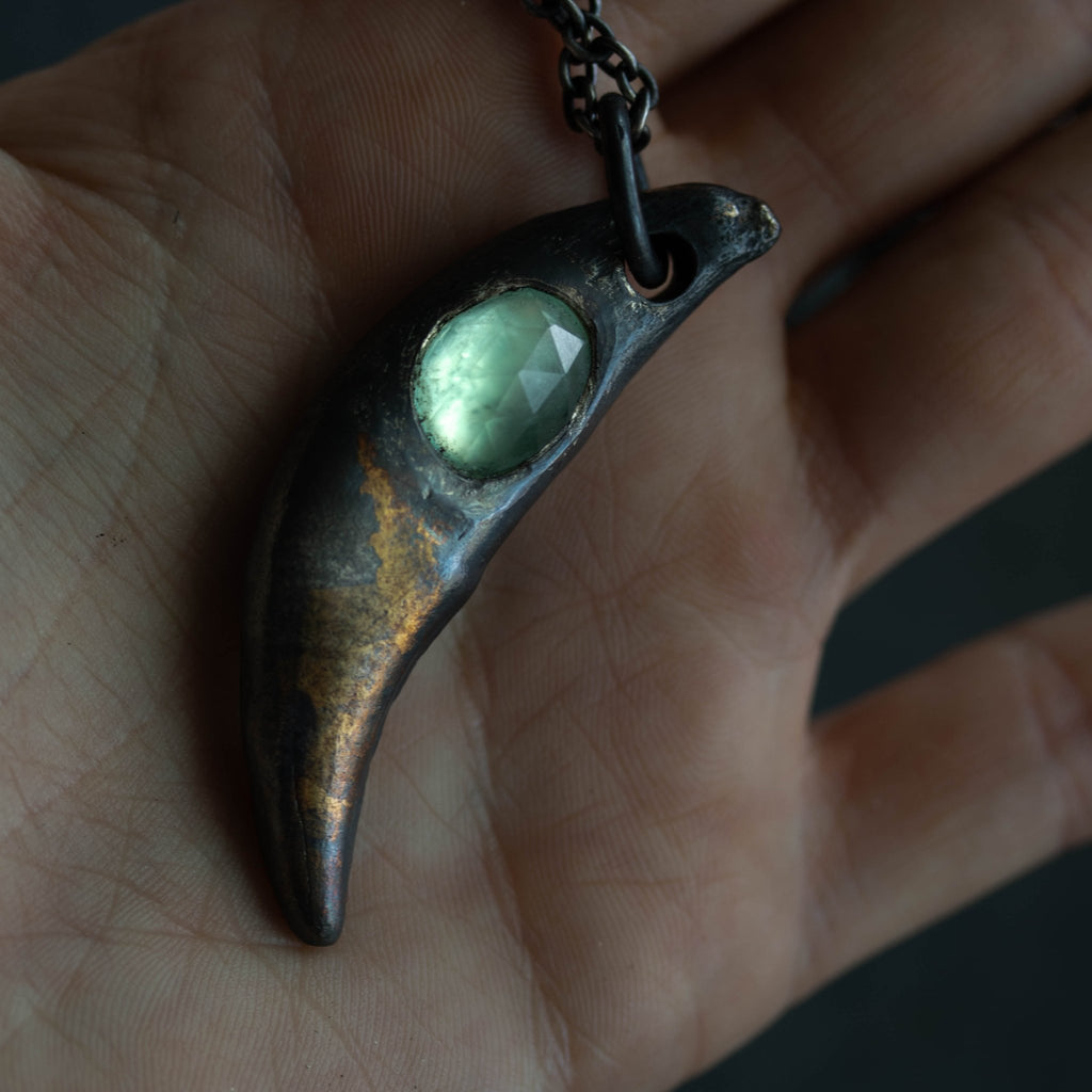 Lupus Spiritus Fang with PRASIOLITE - Machinations