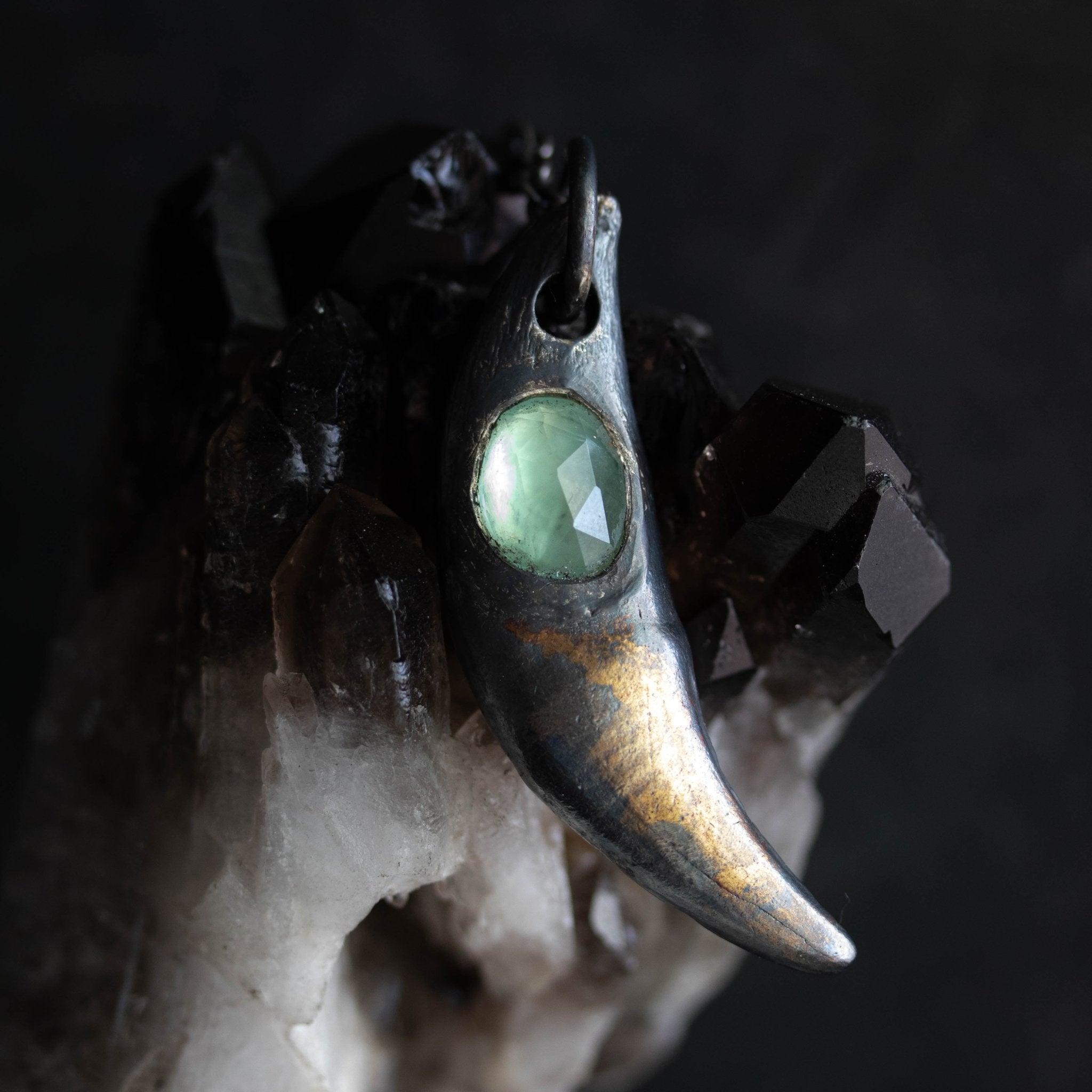 Lupus Spiritus Fang with PRASIOLITE - Machinations