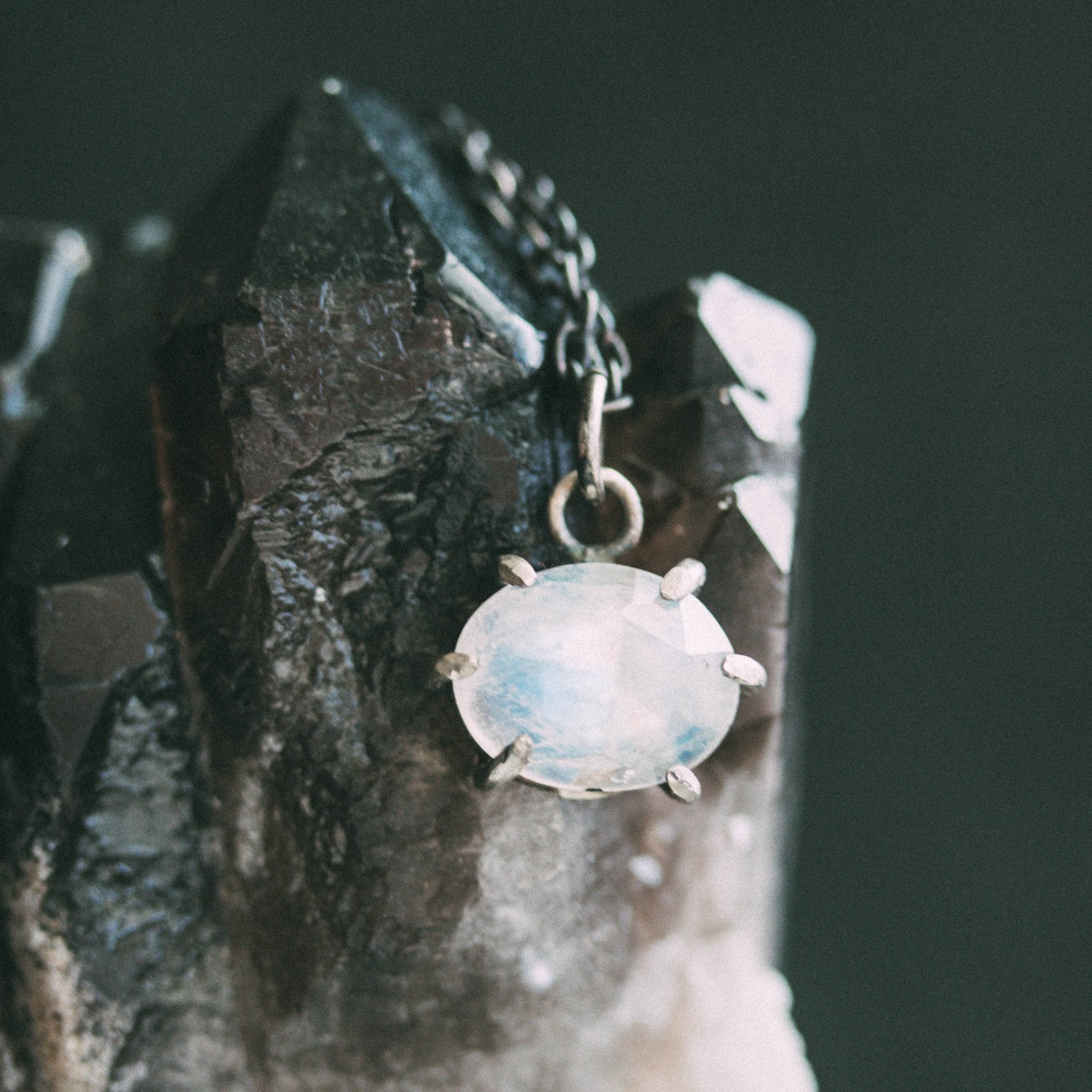 Meteoromance Moonstone - Machinations