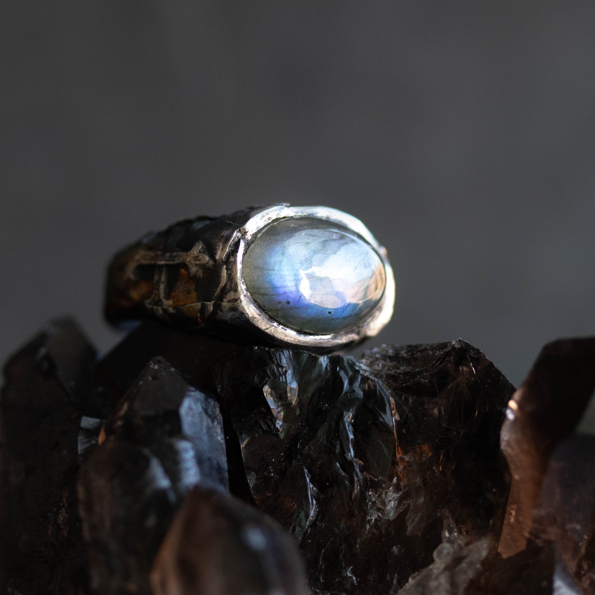 Oculus with Labradorite - Machinations