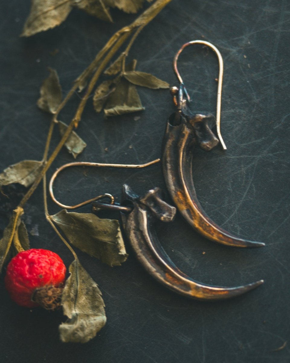 Raven earrings - Machinations