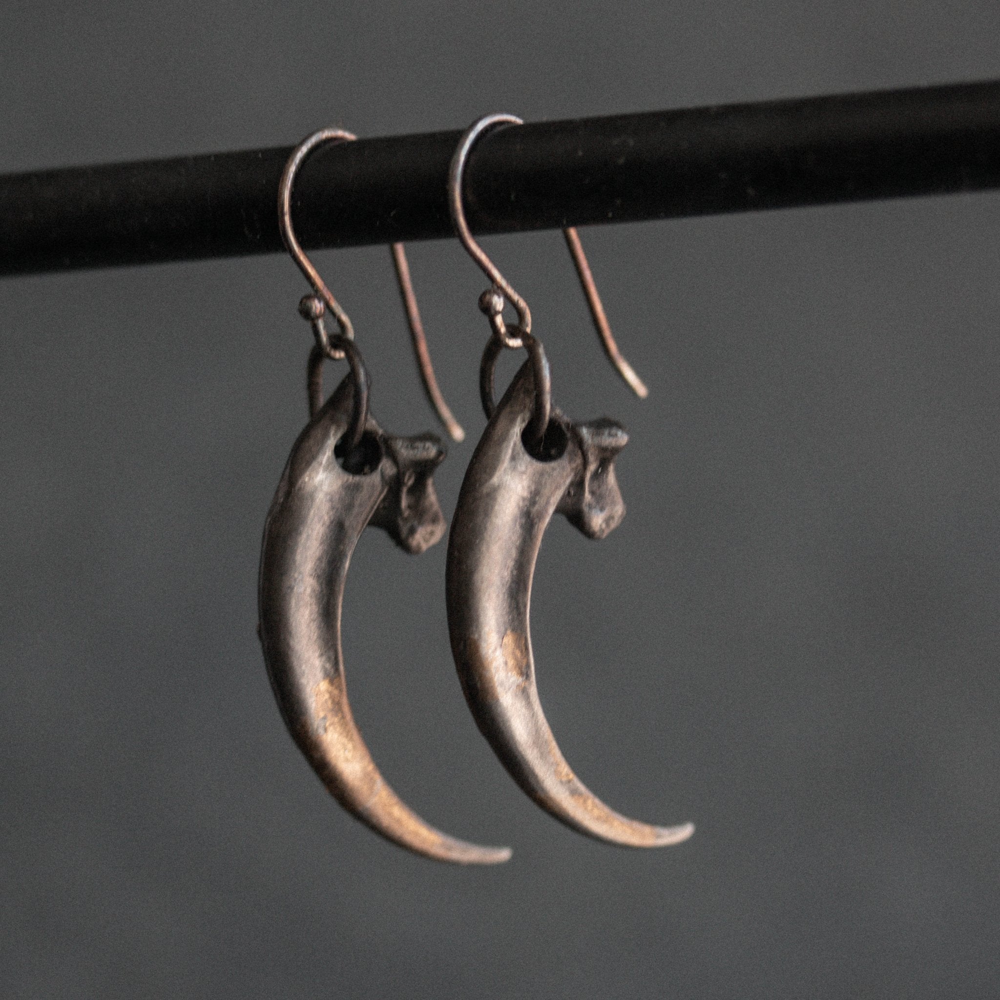 Raven earrings - Machinations