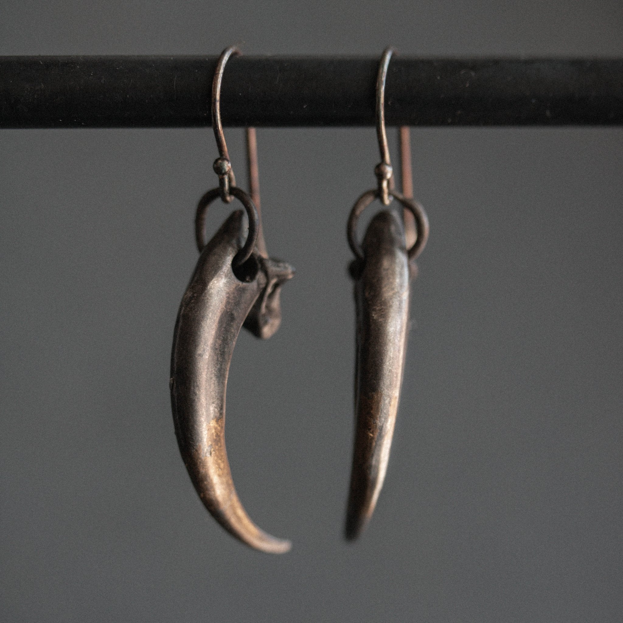 Raven earrings - Machinations