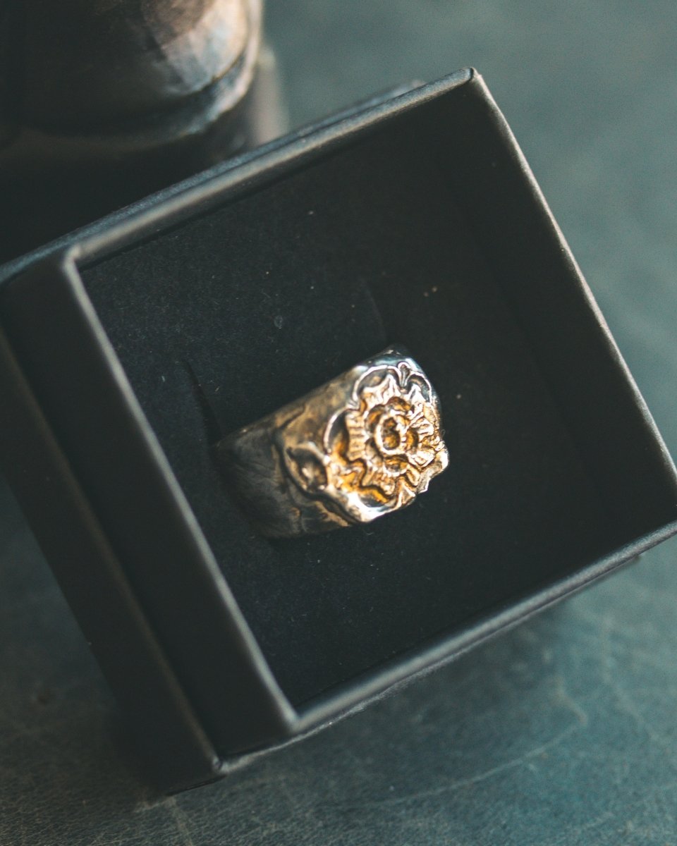 Rose of Death Tarot Signet Ring – A Symbol of Transformation & Renewal - Machinations