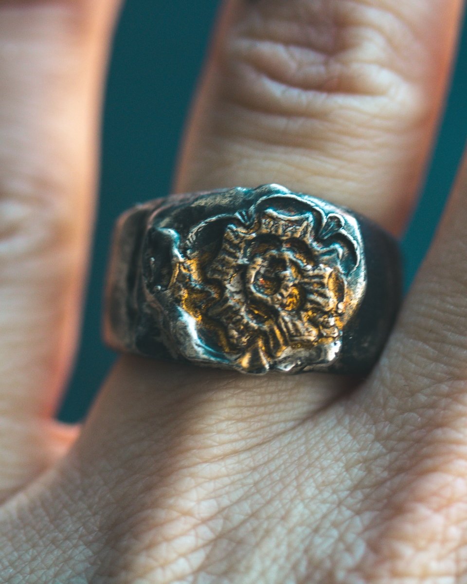Rose of Death Tarot Signet Ring – A Symbol of Transformation & Renewal - Machinations