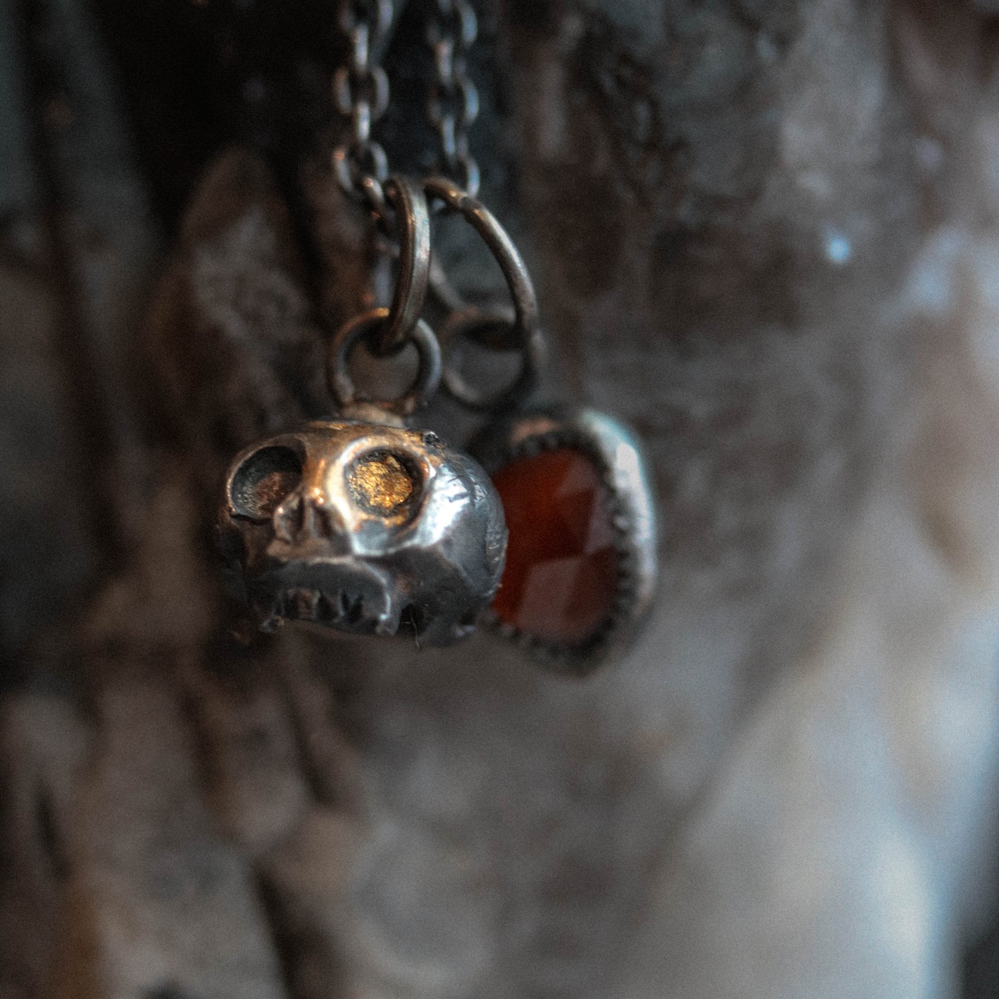 Skull charm - Machinations