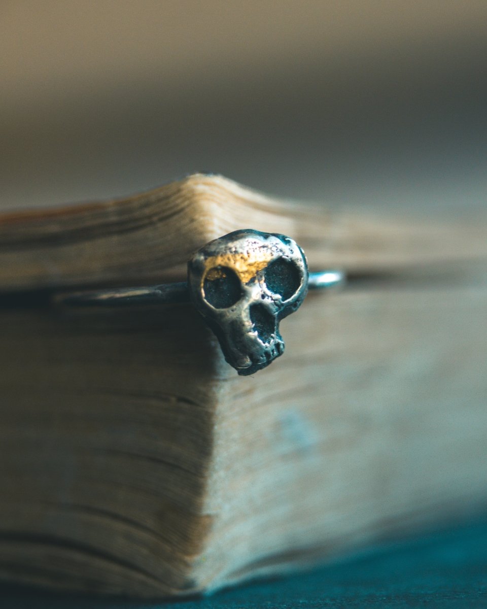 Skull Stacking Ring: A Symbol of Mortality, Strength, and Transformation - Machinations