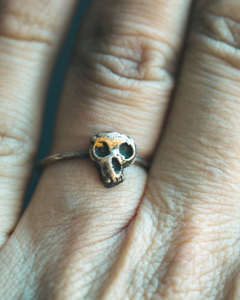 Skull Stacking Ring: A Symbol of Mortality, Strength, and Transformation - Machinations