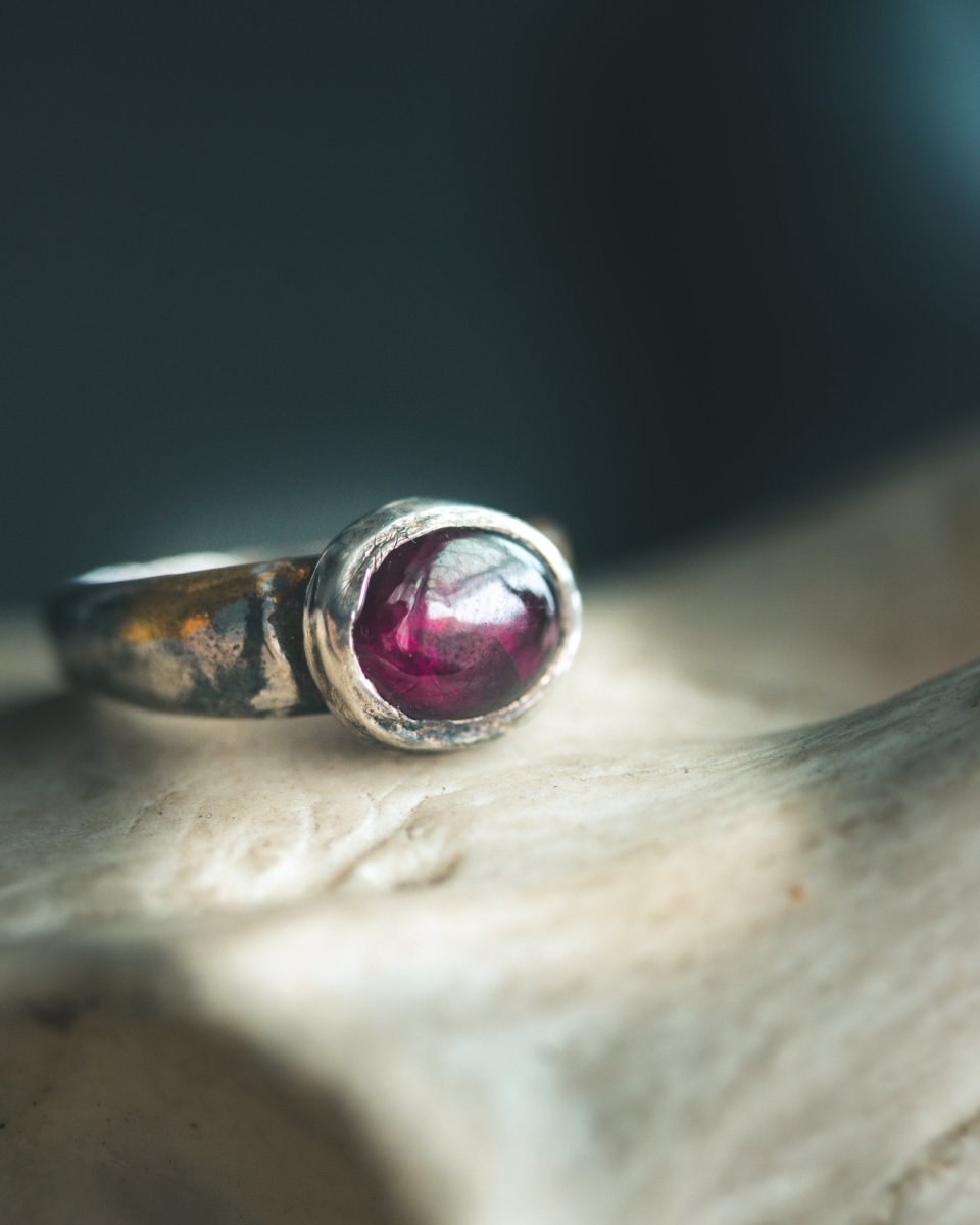 Stirrup Ring | Sterling Silver | 23K Gold | Rhodolite Garnet - Machinations