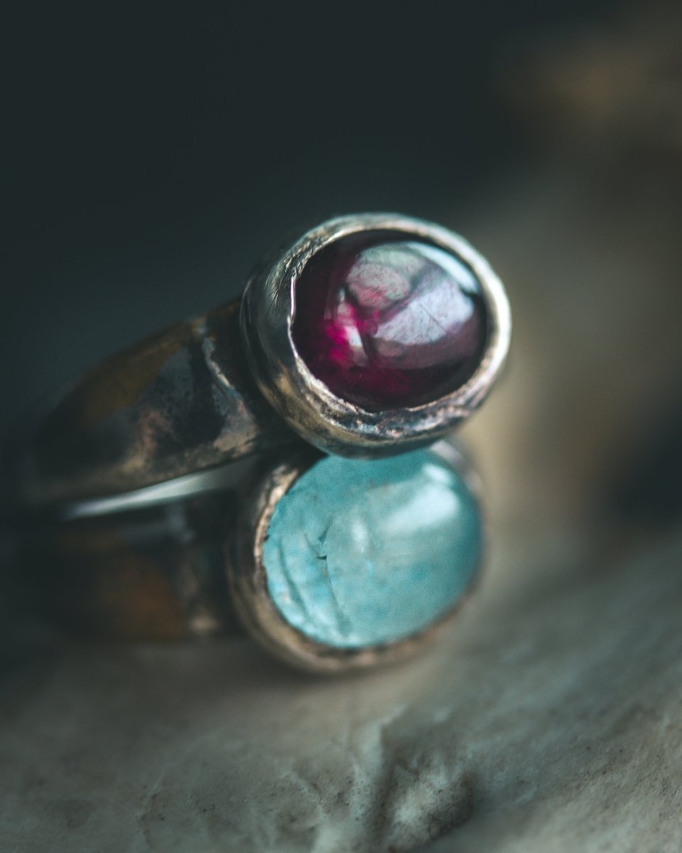 Stirrup Ring | Sterling Silver | 23K Gold | Rhodolite Garnet - Machinations