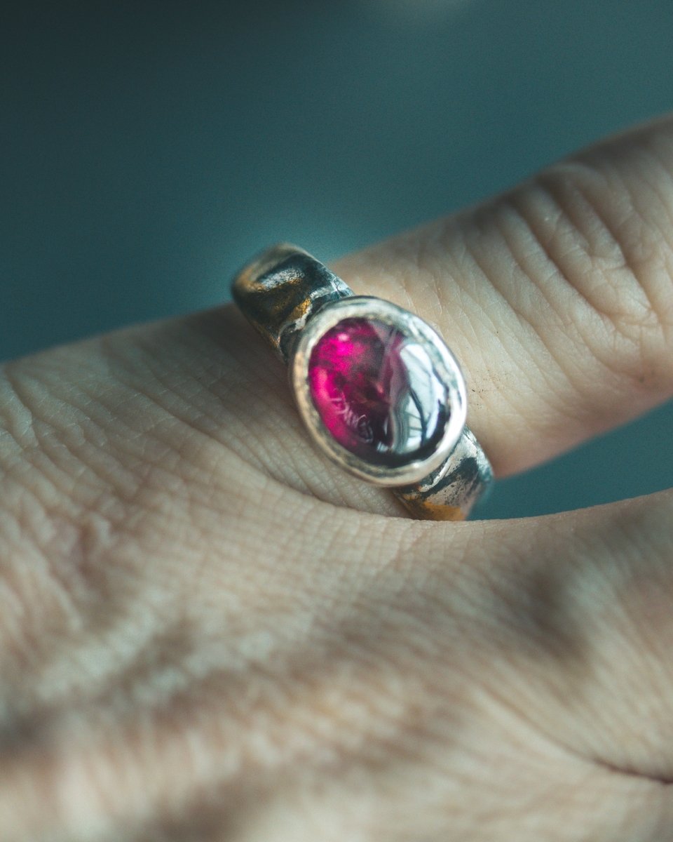 Stirrup Ring | Sterling Silver | 23K Gold | Rhodolite Garnet - Machinations