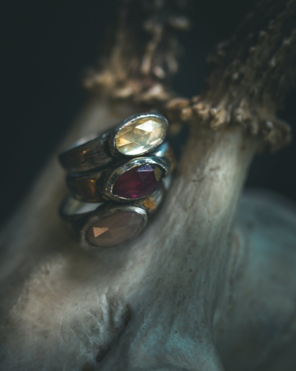 Stirrup Ring with Yellow Citrine - Machinations